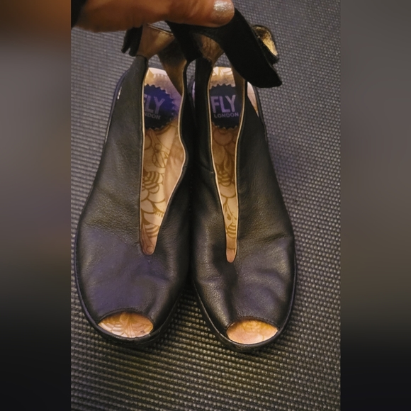 Black London Fly Wedge Sandals peeptoe black leather size 38 - Picture 5 of 5